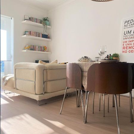 Lisbon, Renovated T2 Apartment Portas De Benfica 阿马多拉 外观 照片