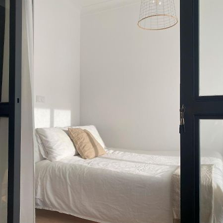 Lisbon, Renovated T2 Apartment Portas De Benfica 阿马多拉 外观 照片