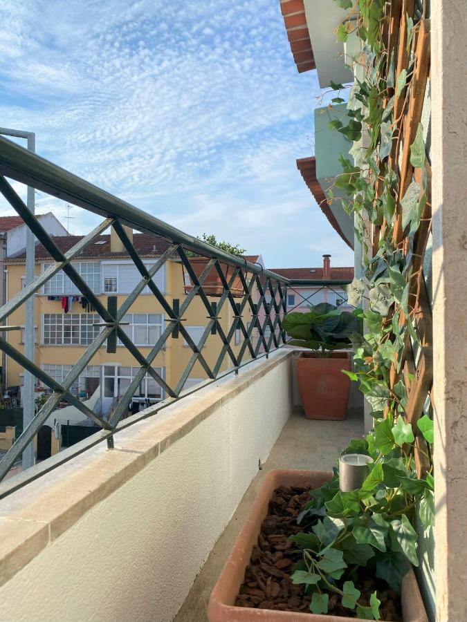 Lisbon, Renovated T2 Apartment Portas De Benfica 阿马多拉 外观 照片