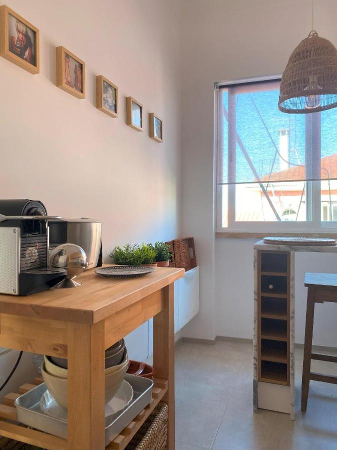 Lisbon, Renovated T2 Apartment Portas De Benfica 阿马多拉 外观 照片