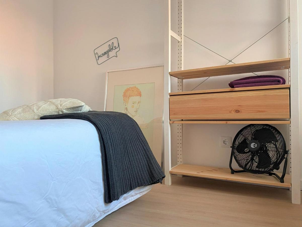 Lisbon, Renovated T2 Apartment Portas De Benfica 阿马多拉 外观 照片
