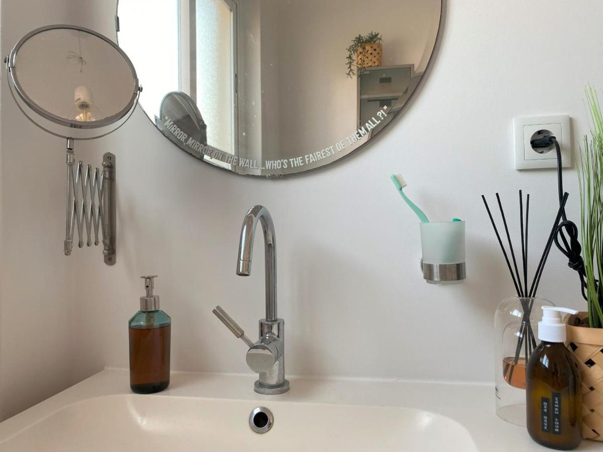 Lisbon, Renovated T2 Apartment Portas De Benfica 阿马多拉 外观 照片