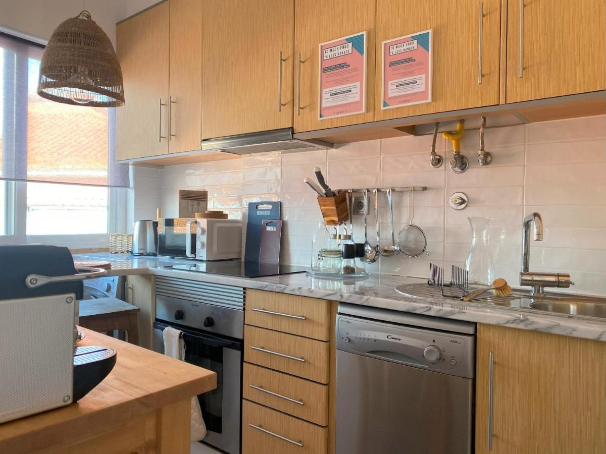 Lisbon, Renovated T2 Apartment Portas De Benfica 阿马多拉 外观 照片