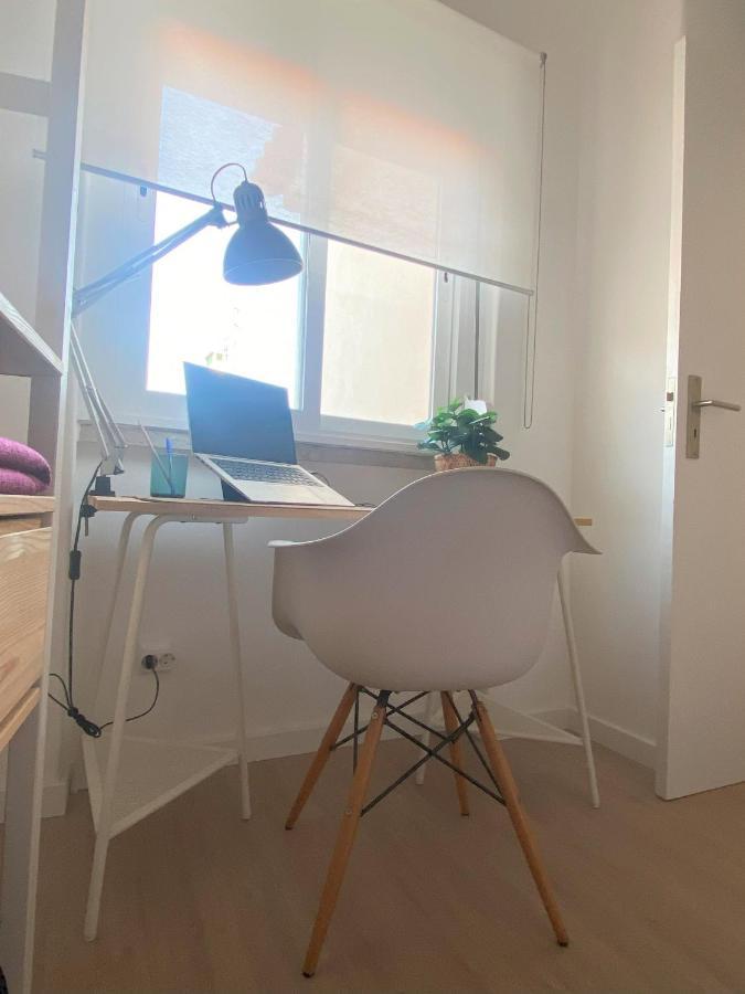 Lisbon, Renovated T2 Apartment Portas De Benfica 阿马多拉 外观 照片